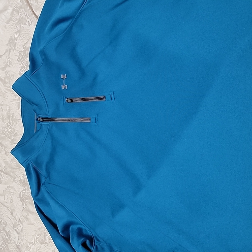 Under Armour dri-fit, cold gear pullover. Almost like new